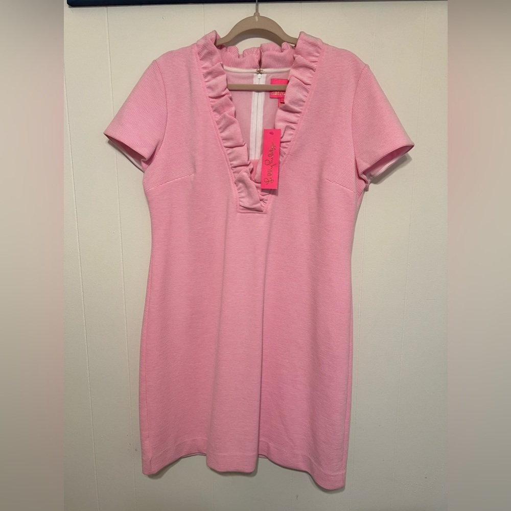 NWTs Lilly Pulitzer Tisbury Shift 
XL
Smoke Free and Pet Friendly Home